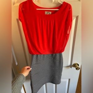 Orangeish/reddish top, for fitting dress, amazing shape, worn only once